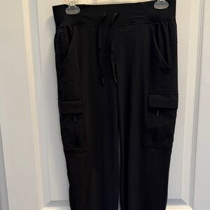 All in Motion Women’s Black Cargo Jogger Pants - Comfortable Everyday Wear